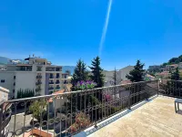 Sunny Bay Apartments