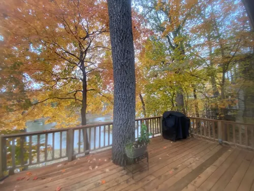 Historic "Woody" Cabin on the River at Miramichee Falls w/kayaks
