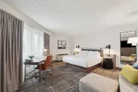 크라운 플라자 랜싱 바이 IHG - 5성급