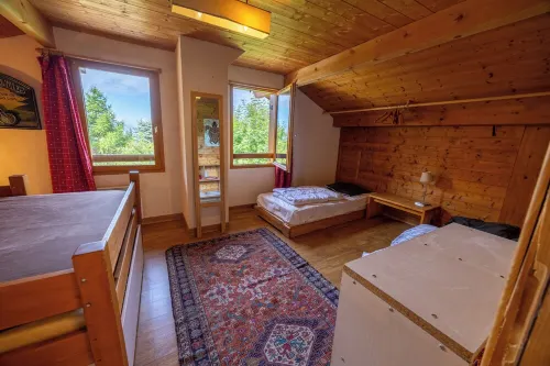 Friendly 100m2 chalet for 8 people located 1km from the center of Les Arcs 1800.