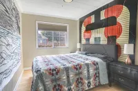 The OMG House that will BLOW YOUR MIND with Unbelievable Cats n Mirrors