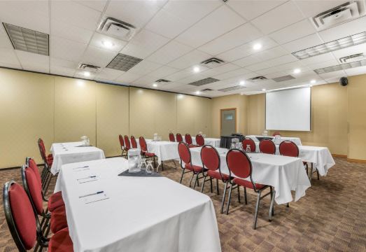 코트니 시내 호텔 전경