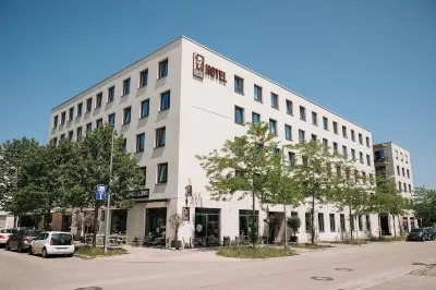 Coffee Fellows Hotel München Freiham Hotels in der Nähe von HypoVereinsbank München Neuaubing