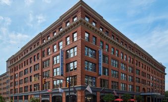 Homewood Suites by Hilton Grand Rapids Downtown, MI