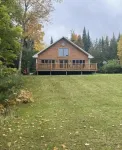 Seney Cabin with hot tub