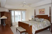 Sunset Bay Villa 315-WATERFRONT! Pool and Fishing Dock
