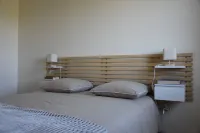 Le Relais du Berger: House at the foot of the salt meadows of Mont Saint-Michel. Hotels in Ceaux