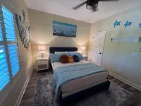 Tranquil Getaway Minutes from Auburn including Pool & backyard Waterfall Oasis