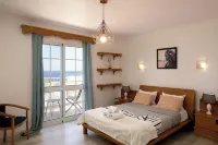 Palm Villa - Family villa with large areas, swimming pool, privileged sea view Hotels in Paul Do Mar