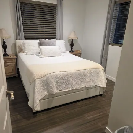 Terrific 2-bedroom house with AC in Thousand Oaks