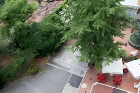 Auto Park Hotel
