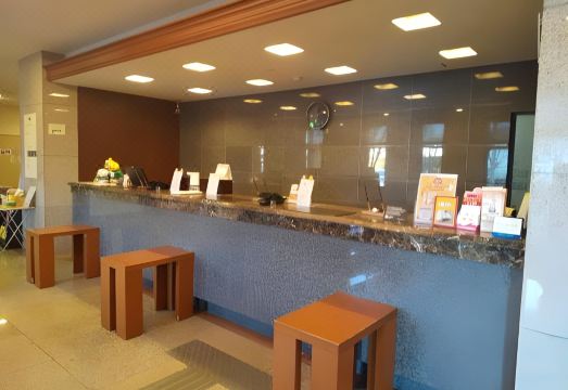 3. 호텔 루트 인 ..