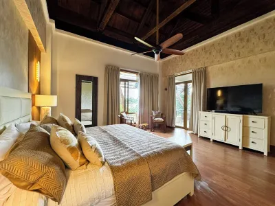 Elegant penthouse w/ stunning view over Dye Fore Golf & close to Altos de Chavón Hotels in 