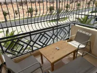 un Havre de Paix Combinant Lespace le Confort et Luminosité Отели в г. Сите Тилила