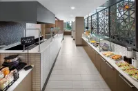 Embassy Suites by Hilton Charlotte Uptown - breakfast