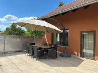 Ferienhaus "Am Ettersberg" mit Waldblick, Sonnenterrasse und Sauna Các khách sạn ở Ettersburg