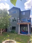 Quiet house and neighborhood well located 25 minutes from Calgary.