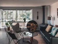 Little Roaring Beach Shack - cosy beachside retreat, Dover, Huon Valley. Hotels in Geeveston