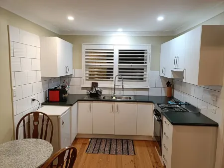 Climbase - Entire guest suite in Mount Victoria, Australia Отели рядом с достопримечательностью «Coxs Cave»