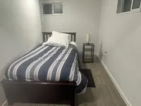 Luminous & Cozy Modern Escape Hillside Shopping Center附近的飯店