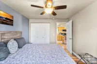 Remodeled Albany 1Bdrm, Modern, Pet Friendly Fenced Yard, Work Station, Laundry!