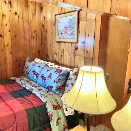 Lake Escape Cottage on Pickerel Lake Can Sleep 6