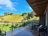 Casa Loma, Modern with a view of the Sisga Reservoir Hotels in Choconta