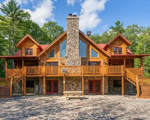 Lakefront Lodge w/ Pvt Dock, Sauna, GameRm, Pickle/Basketball Court, Firepit Hotels in Highland