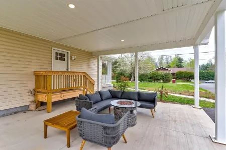 Brand new home - 5 min to ETSU - Comfort & Convenience