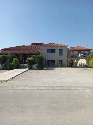 Ianos Living Spaces 01