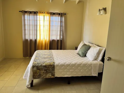 The Retreat 2 Charming 1-bedroom apartment with WiFi, AC in St. John's.