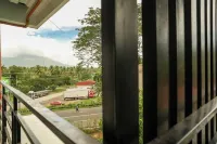 Cozy Loftbed Wi-Fi & Netflix Along Ligao Natl Road Hotels in Ligao