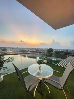 Sunset Lake Condo - RP Home Hotels in Abu Hail