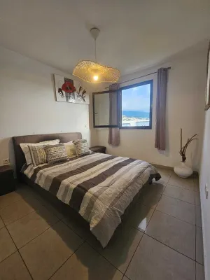 Very quiet apartment, 20 minutes from the beach and all amenities