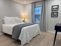 MTSU football and Downtown Murfreesboro! Near Siegel soccer, Nashville! New 2BR