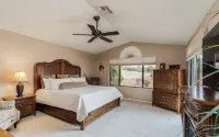 Charming 2-bedroom 2 bath home in Saddlebrooke one with private back yard.
