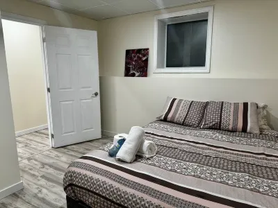 Comfy Flat | Hot Tub + Games Отели рядом с достопримечательностью «Trillium College - Sudbury Campus»