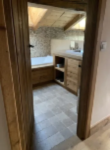 Magnificent renovated farmhouse 阿爾利河畔普拉茲酒店