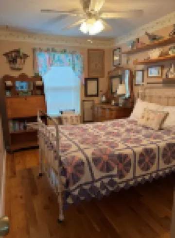 3-bedroom house in charming Colonial Beach with AC, WiFi