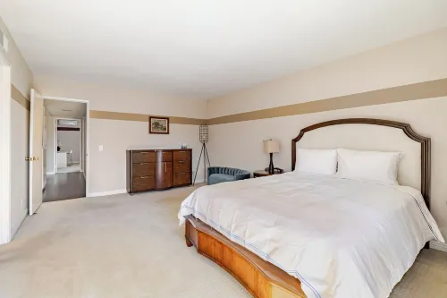 Spacious 4-bedroom house in tranquil Rowland Heights with WiFi, AC