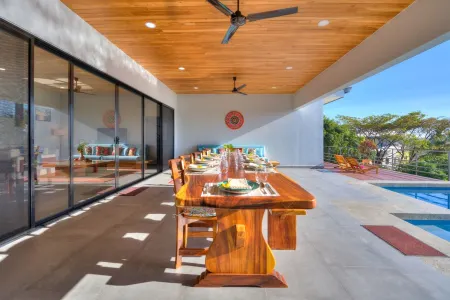 House Ojos Azules  4-bedroom house oceanview Nosara