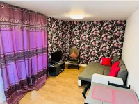 Floral House Hotels in Le Bourget