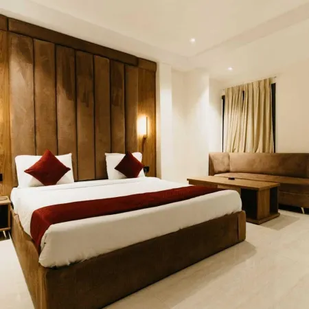 Hotel SS4 CRYSTALS