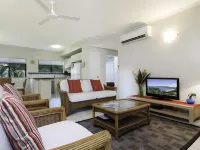 Bay Villas Resort