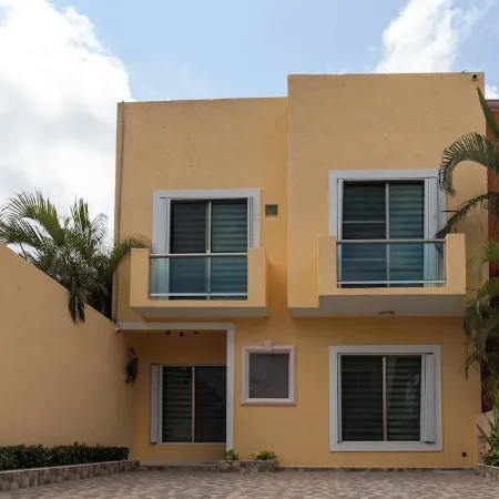 Luxury House 25 for 6-7 p, with Pool Cancun!