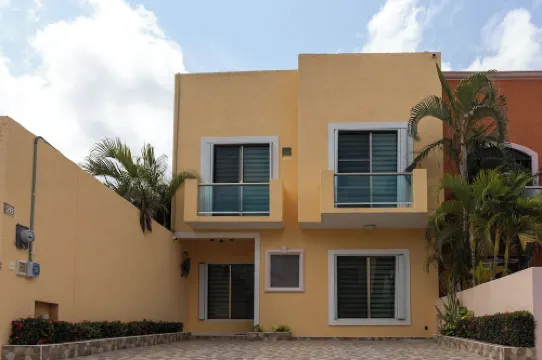 Luxury House 25 for 6-7 p, with Pool Cancun!