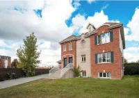 Lovely 2-bedroom Apt. in DIX30 close to DT