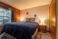 Homey and Lovely Cabin Condo Close to Branson Fun and Area Lakes~Pet Friendly