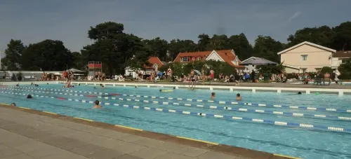 A Cultural och Sports event stay in the midst of the famous city Båstad  Skåne Hôtels à : Bastad Municipality