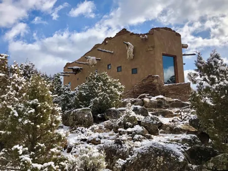 Historical 3-bedroom @ Canyon of the Ancients Guest Ranch in Mesa Verde Country